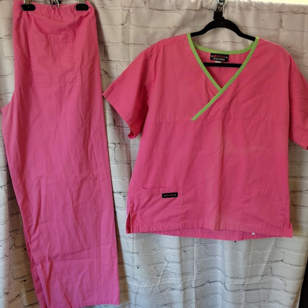 Melrose Scrub Set